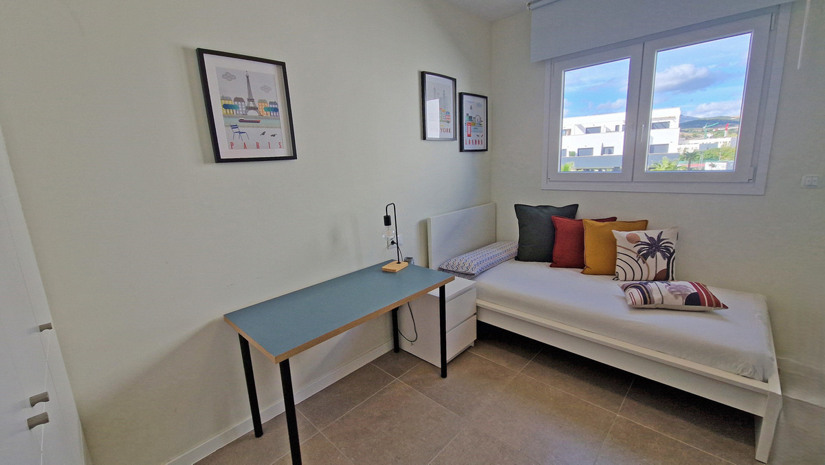 3 Bed Apartment for sale in Estepona Costa Del Sol, Málaga, Spain