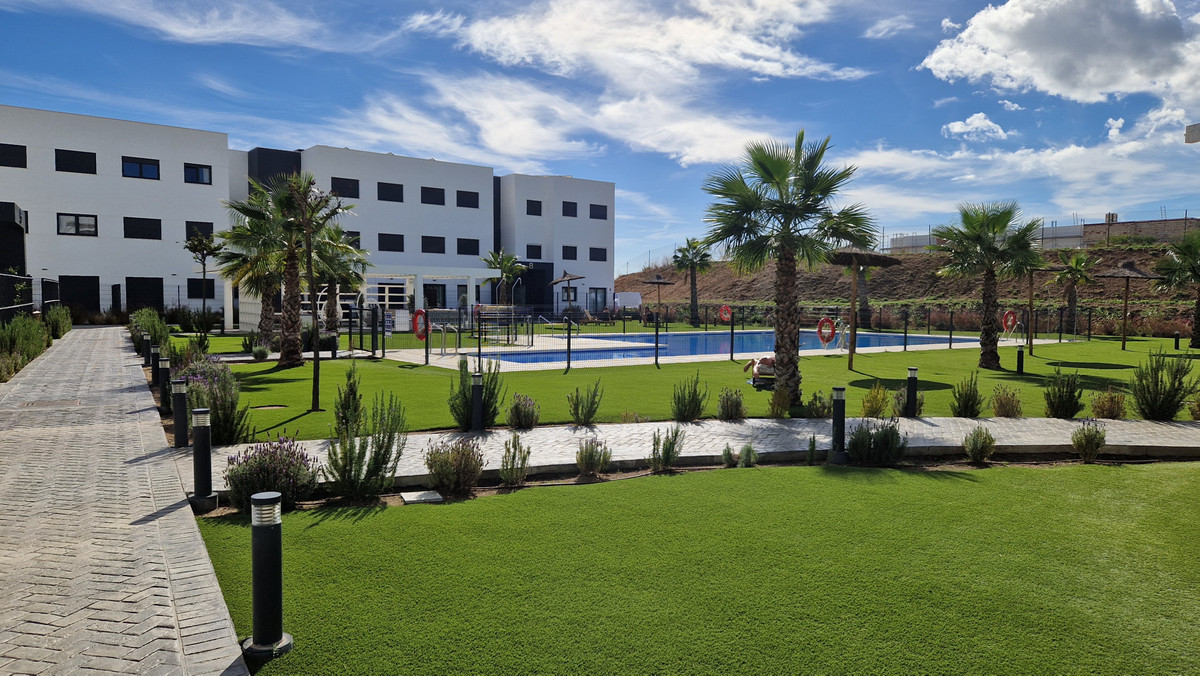 3 Bed Apartment for sale in Estepona Costa Del Sol, Málaga, Spain