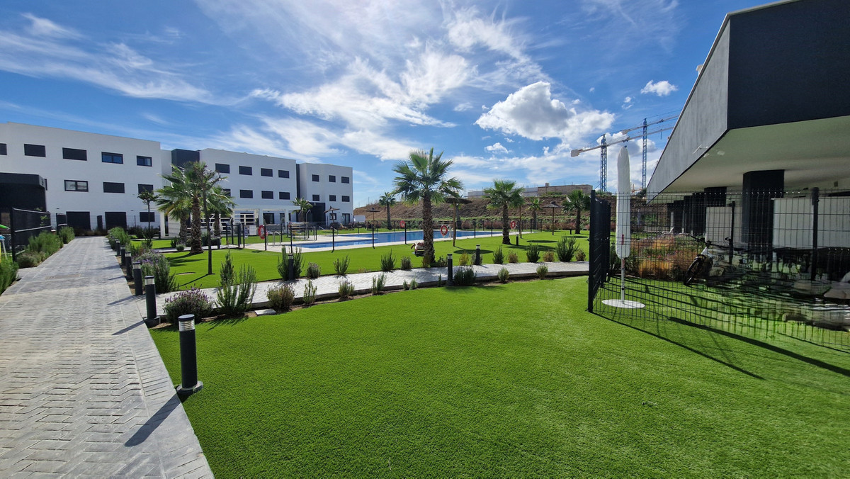 3 Bed Apartment for sale in Estepona Costa Del Sol, Málaga, Spain