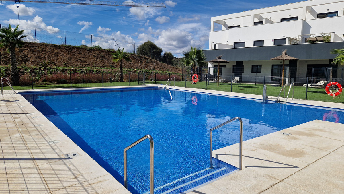 3 Bed Apartment for sale in Estepona Costa Del Sol, Málaga, Spain