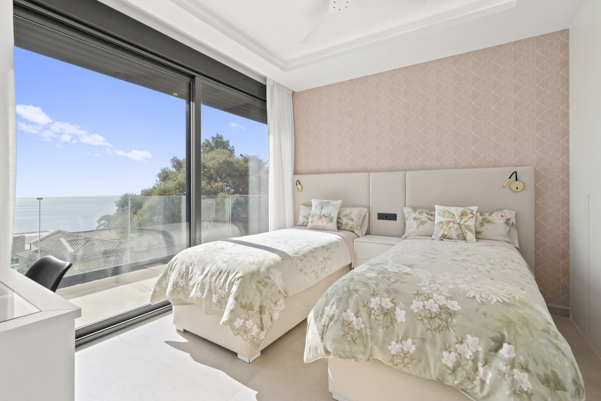 4 Bed Townhouse for sale in Manilva Costa Del Sol, Málaga, Spain