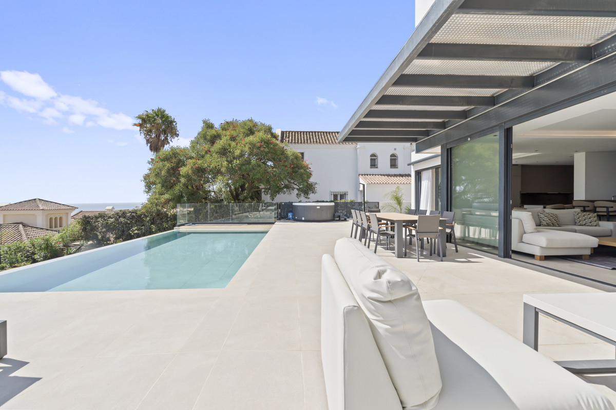 4 Bed Townhouse for sale in Manilva Costa Del Sol, Málaga, Spain
