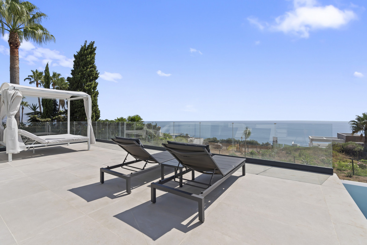 4 Bed Townhouse for sale in Manilva Costa Del Sol, Málaga, Spain