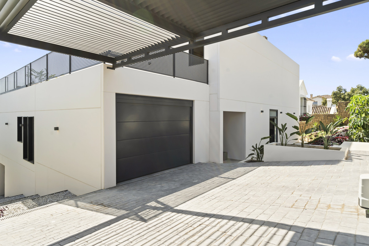 4 Bed Townhouse for sale in Manilva Costa Del Sol, Málaga, Spain