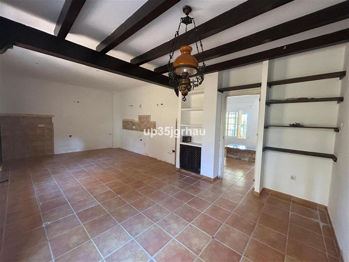 3 Bed Townhouse for sale in Estepona Costa Del Sol, Málaga, Spain