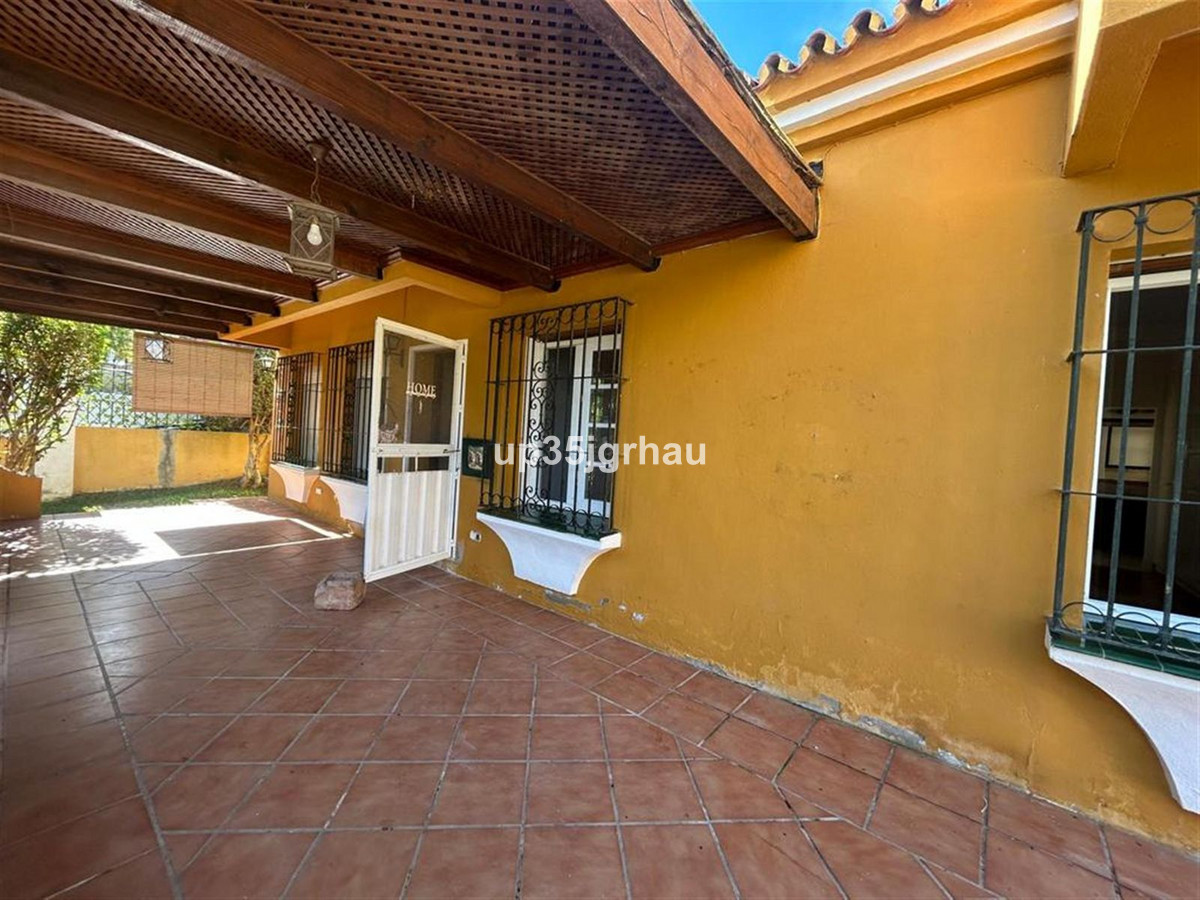 3 Bed Townhouse for sale in Estepona Costa Del Sol, Málaga, Spain