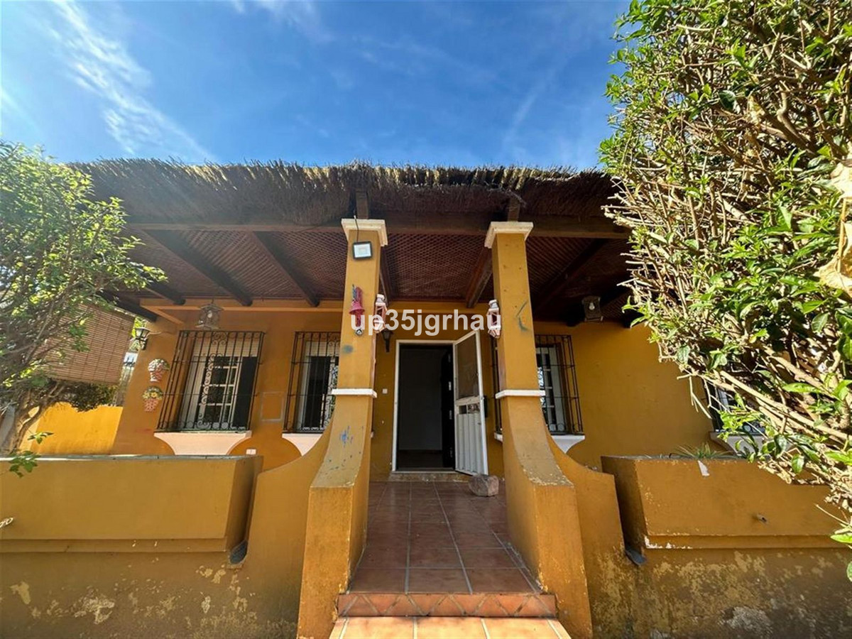 3 Bed Townhouse for sale in Estepona Costa Del Sol, Málaga, Spain
