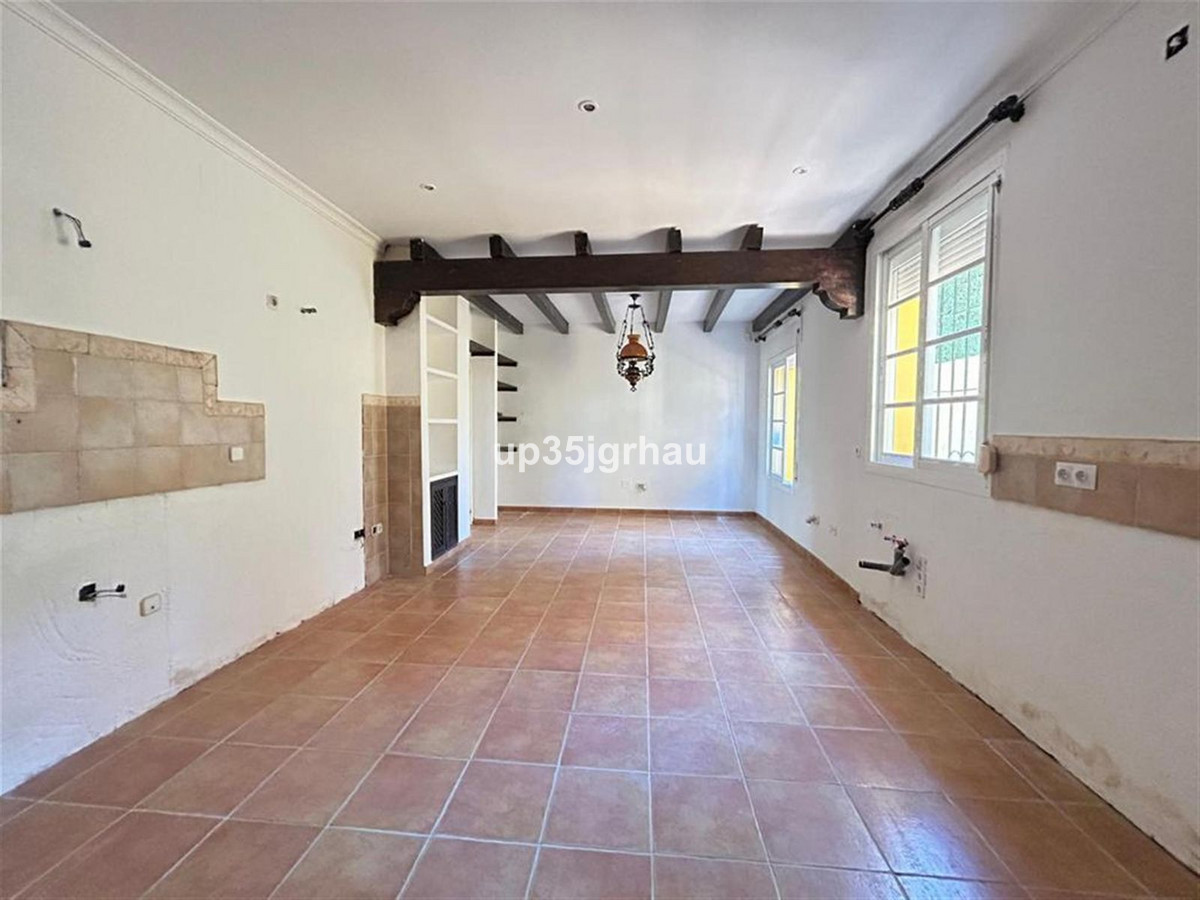 3 Bed Townhouse for sale in Estepona Costa Del Sol, Málaga, Spain
