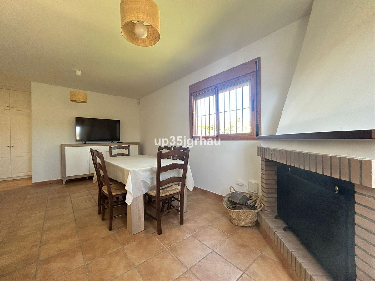 1 Bed Townhouse for sale in Estepona Costa Del Sol, Málaga, Spain