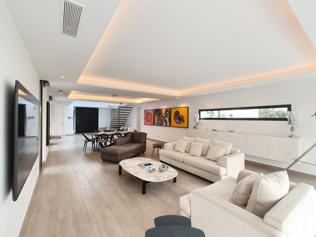 5 Bed Townhouse for sale in San Roque Club Costa Del Sol, Cádiz, Spain