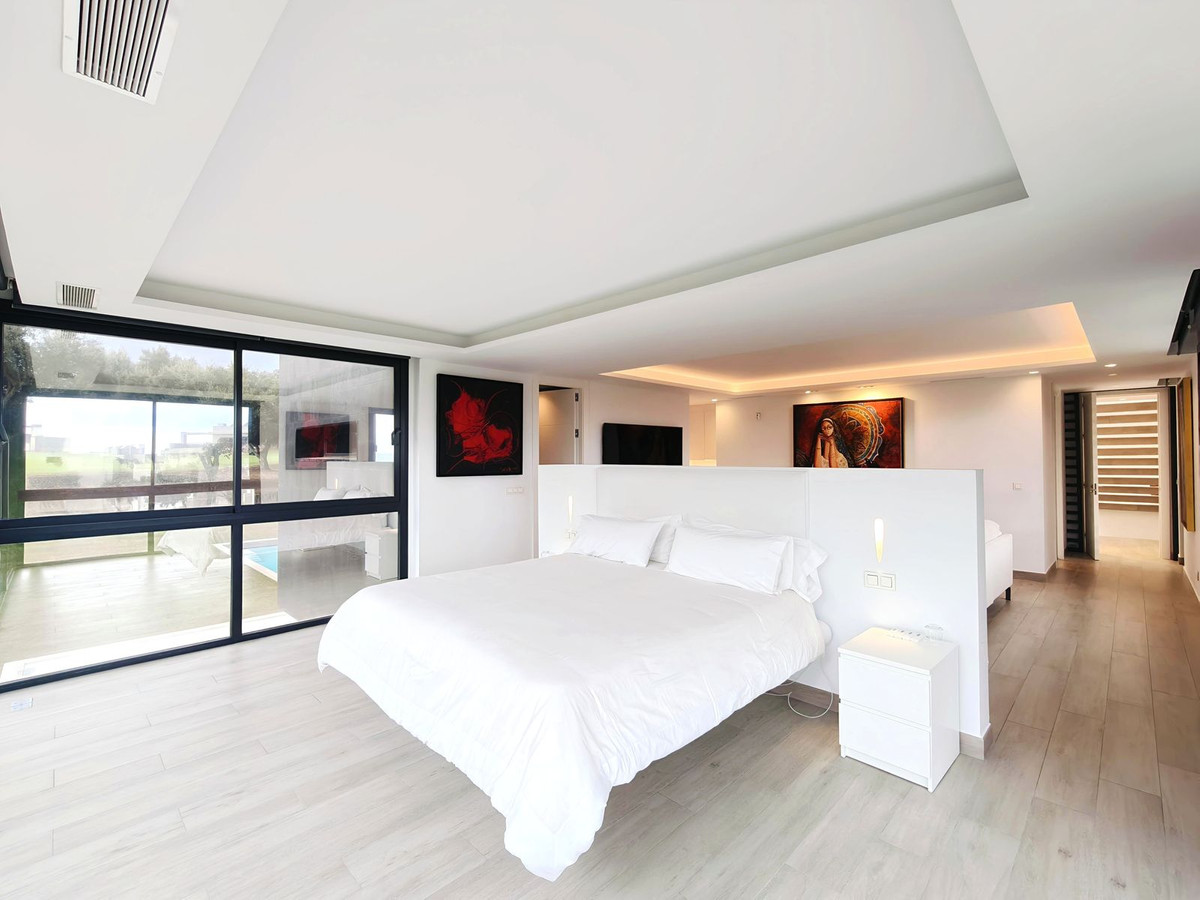 5 Bed Townhouse for sale in San Roque Club Costa Del Sol, Cádiz, Spain