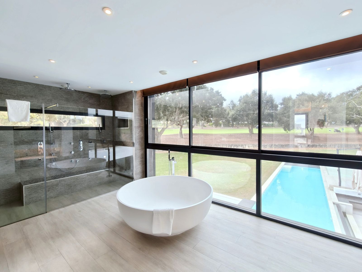 5 Bed Townhouse for sale in San Roque Club Costa Del Sol, Cádiz, Spain