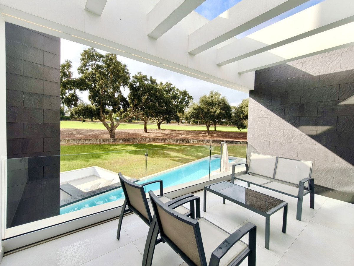 5 Bed Townhouse for sale in San Roque Club Costa Del Sol, Cádiz, Spain