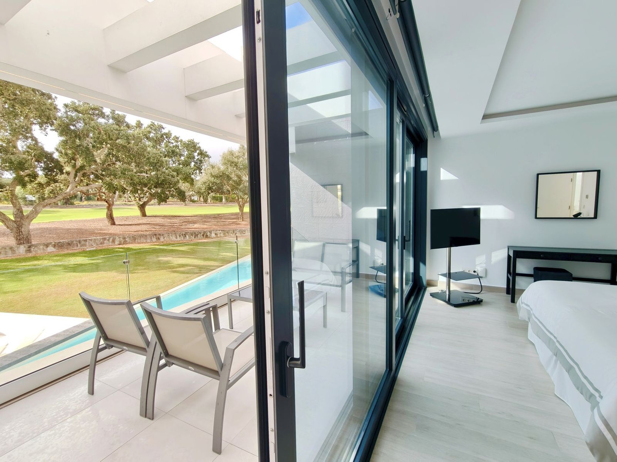 5 Bed Townhouse for sale in San Roque Club Costa Del Sol, Cádiz, Spain