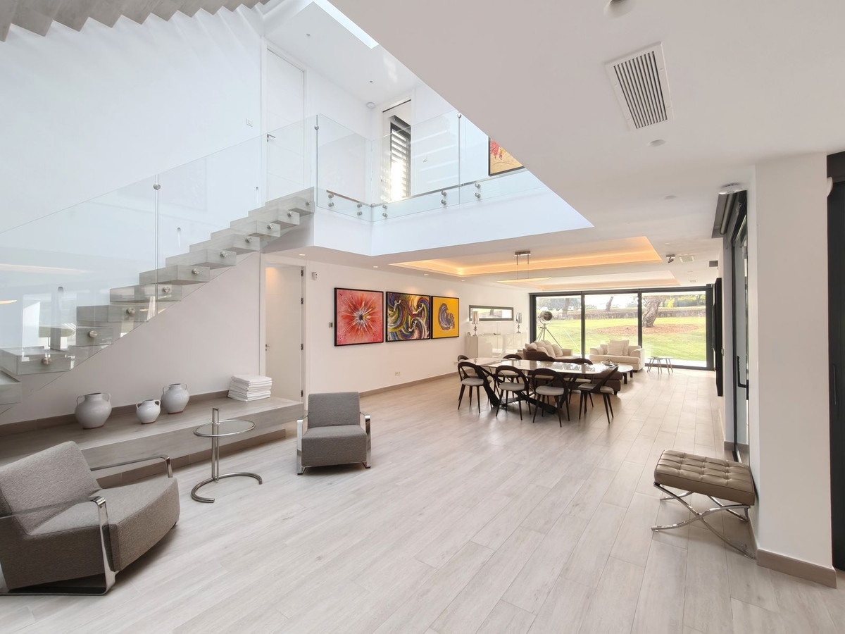 5 Bed Townhouse for sale in San Roque Club Costa Del Sol, Cádiz, Spain
