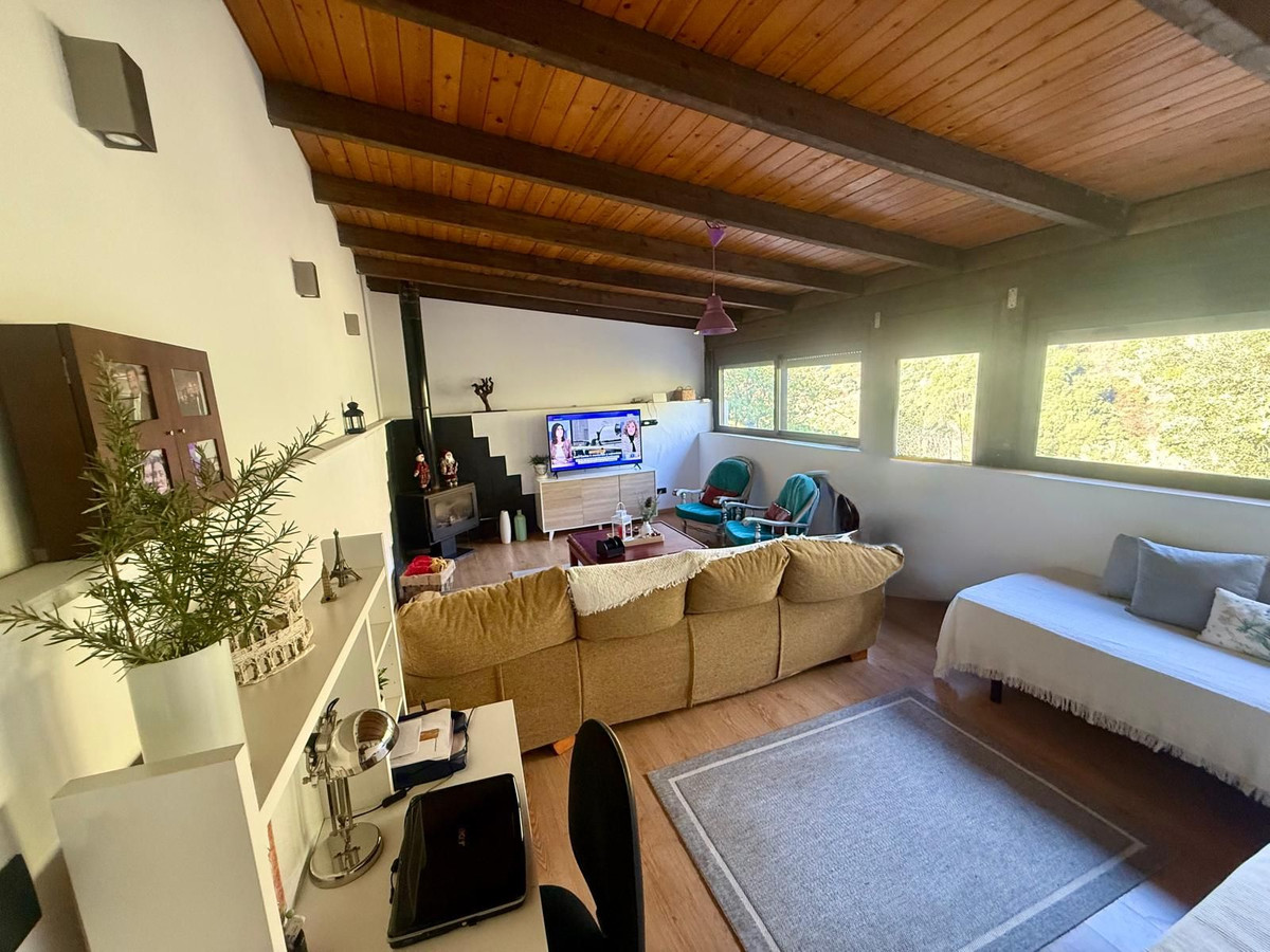 3 Bed Townhouse for sale in Ojén Costa Del Sol, Málaga, Spain