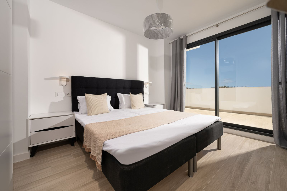 4 Bed Apartment for sale in La Cala De Mijas Costa Del Sol, Málaga, Spain