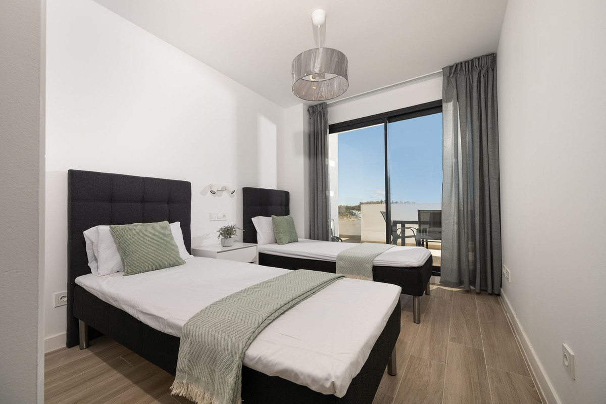 4 Bed Apartment for sale in La Cala De Mijas Costa Del Sol, Málaga, Spain