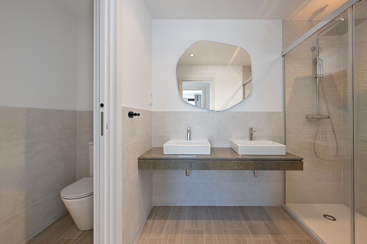 4 Bed Apartment for sale in La Cala De Mijas Costa Del Sol, Málaga, Spain