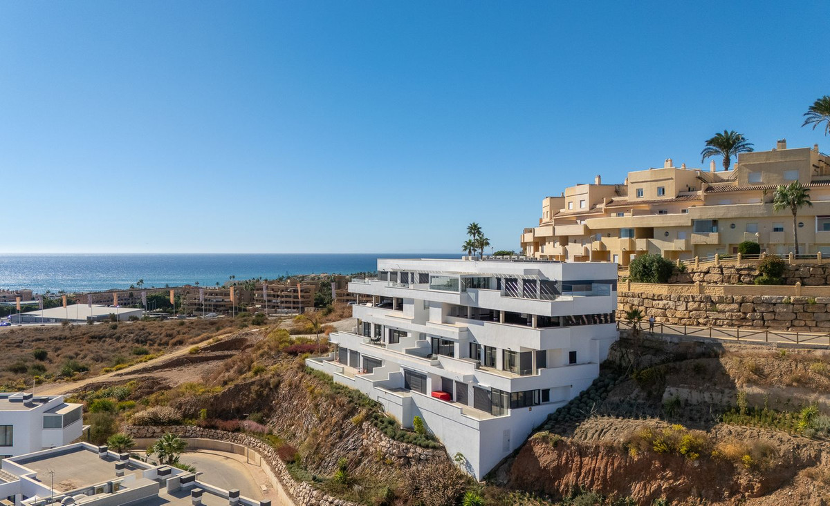4 Bed Apartment for sale in La Cala De Mijas Costa Del Sol, Málaga, Spain