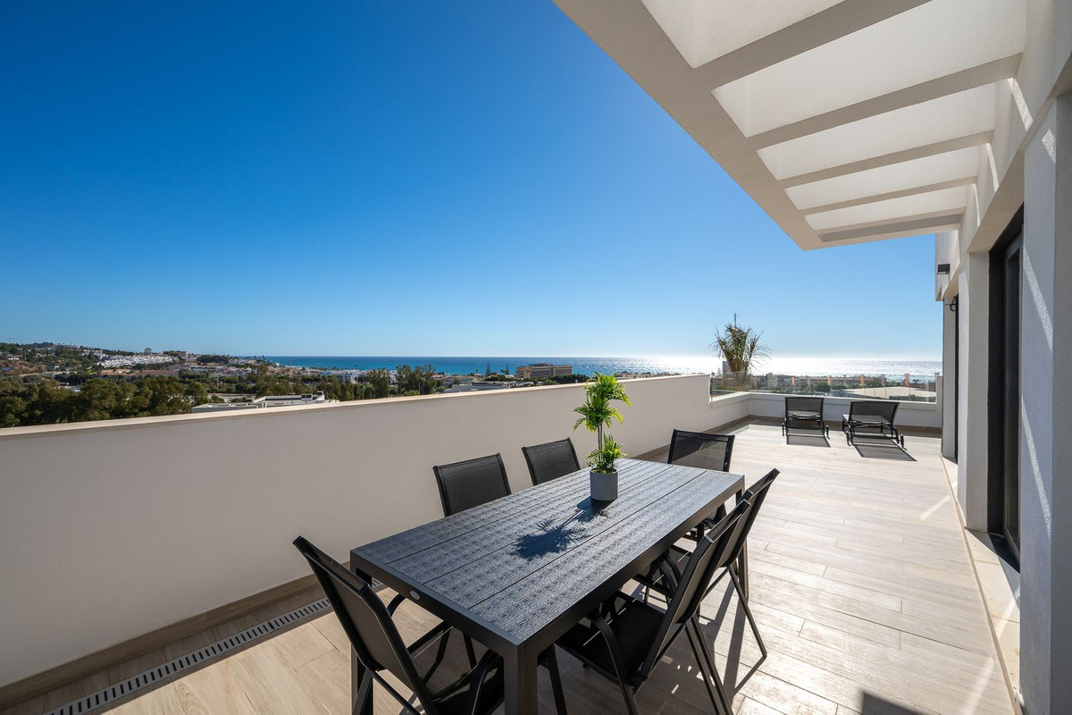 4 Bed Apartment for sale in La Cala De Mijas Costa Del Sol, Málaga, Spain