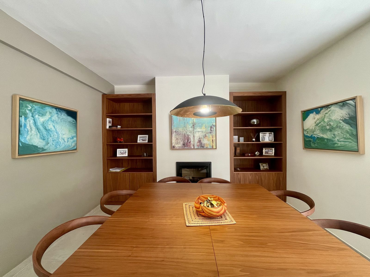 Se vende Villa - Chalet de 3 dormitorios en Costa Del Sol, Cadiz, España