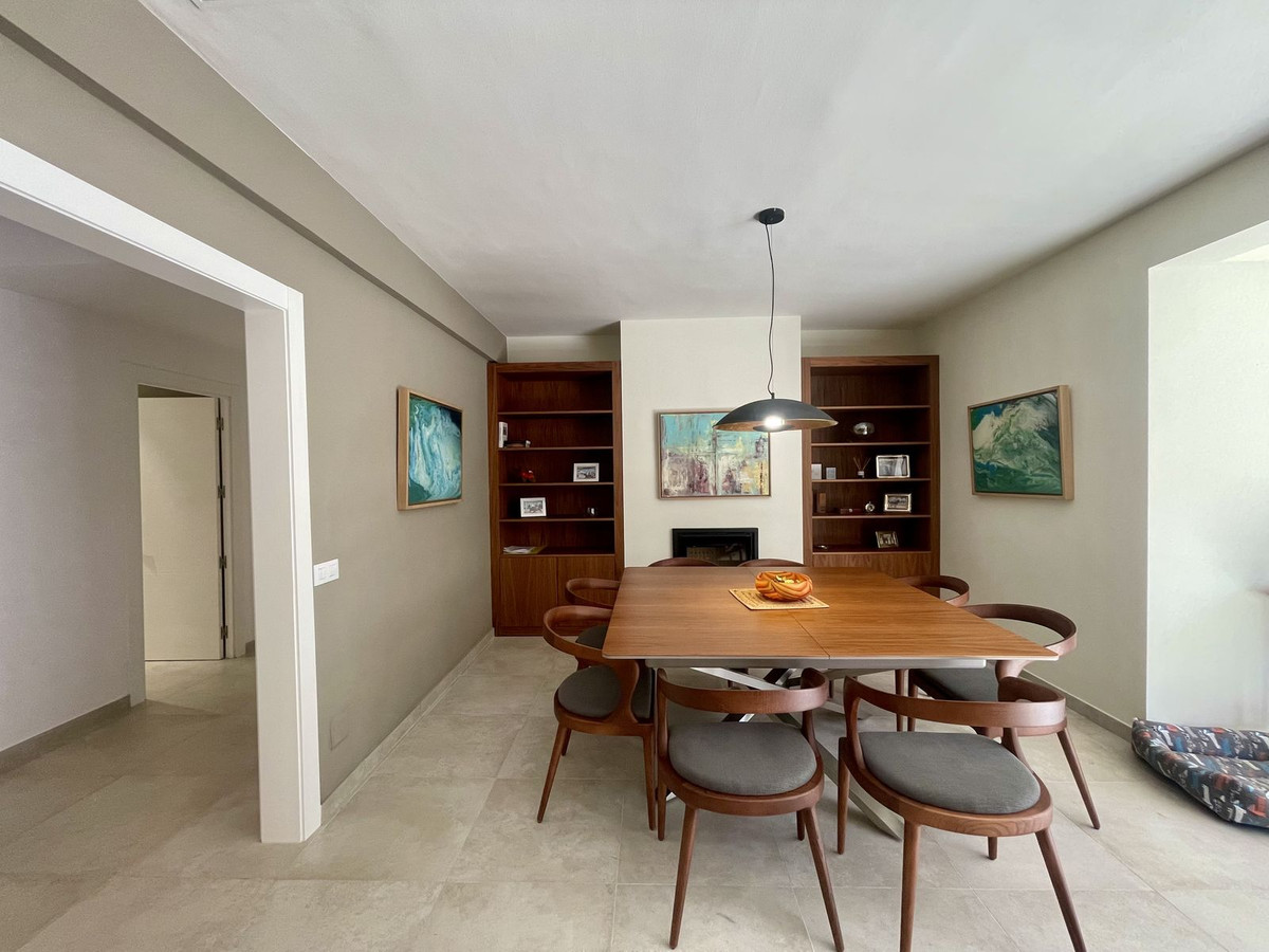 Se vende Villa - Chalet de 3 dormitorios en Costa Del Sol, Cadiz, España