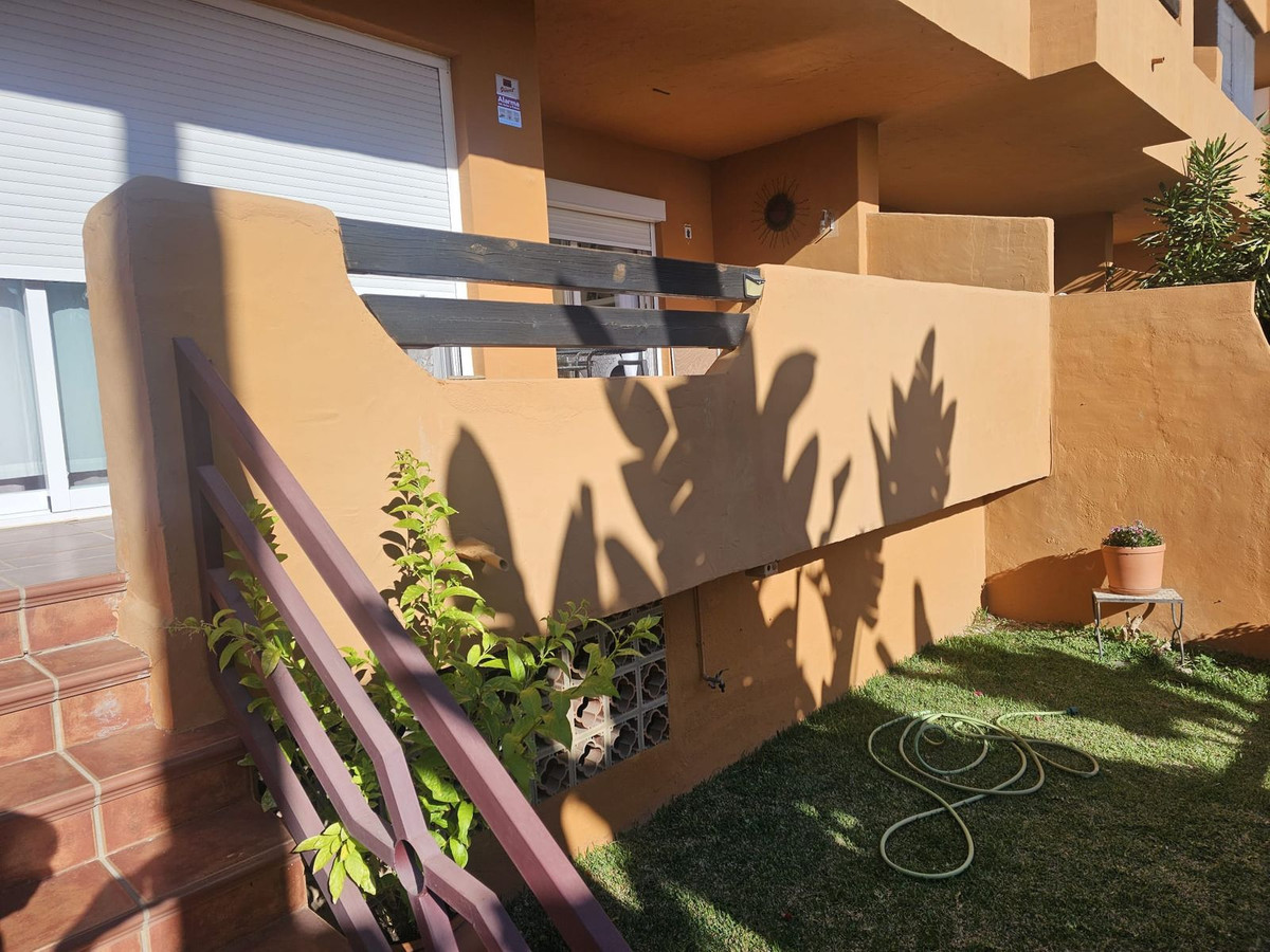 Se vende Apartamento Planta Baja de 3 dormitorios en Costa Del Sol, Málaga, España