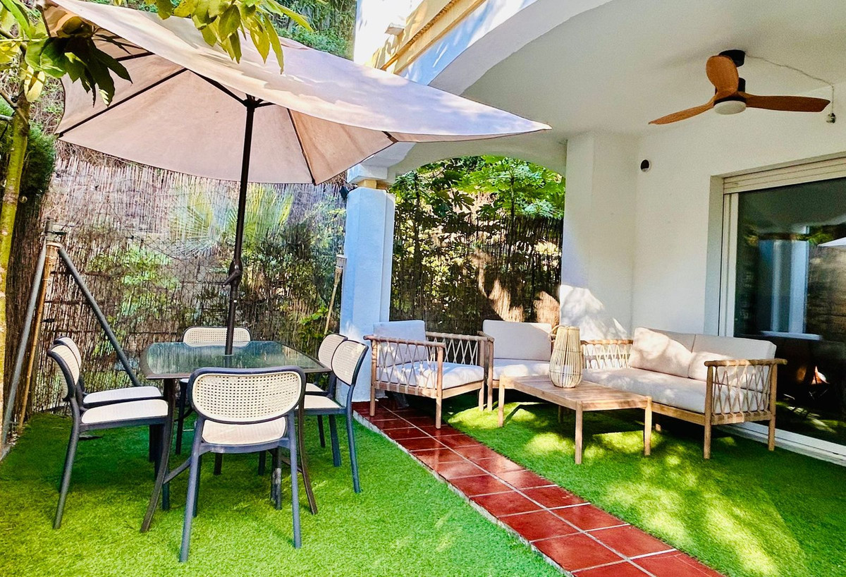 2 Bed Apartment for sale in Marbella Costa Del Sol, Málaga, Spain