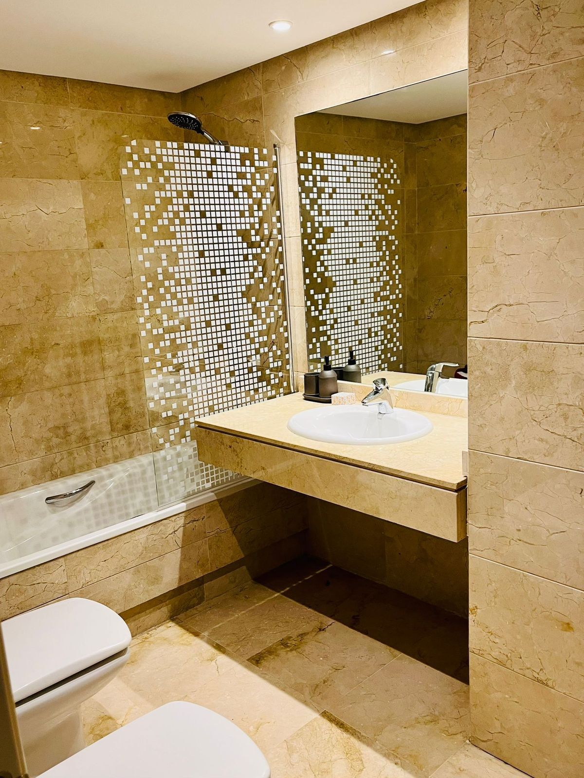 2 Bed Apartment for sale in Marbella Costa Del Sol, Málaga, Spain