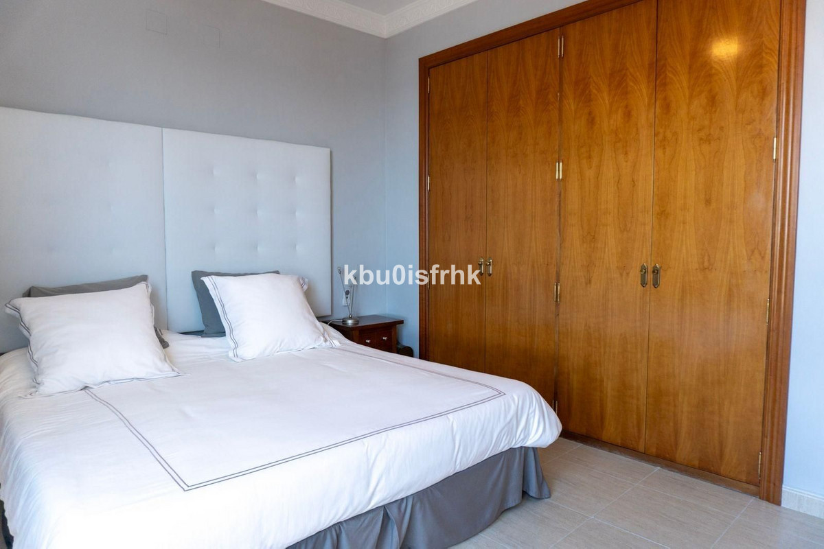 6 Bed Apartment for sale in Benidorm Costa Blanca, Alicante, Spain