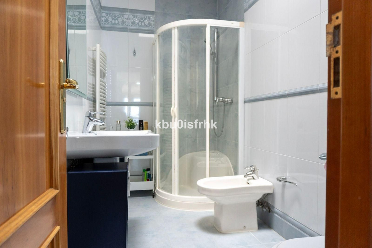 6 Bed Apartment for sale in Benidorm Costa Blanca, Alicante, Spain