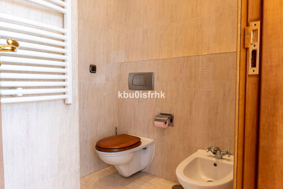 6 Bed Apartment for sale in Benidorm Costa Blanca, Alicante, Spain