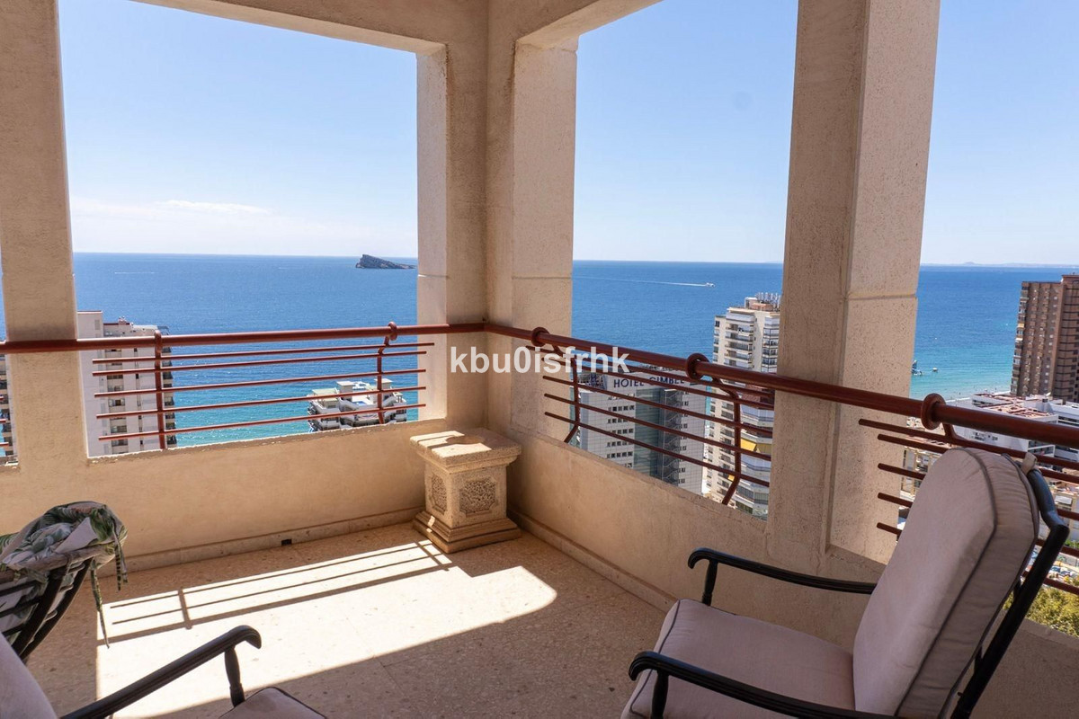 6 Bed Apartment for sale in Benidorm Costa Blanca, Alicante, Spain