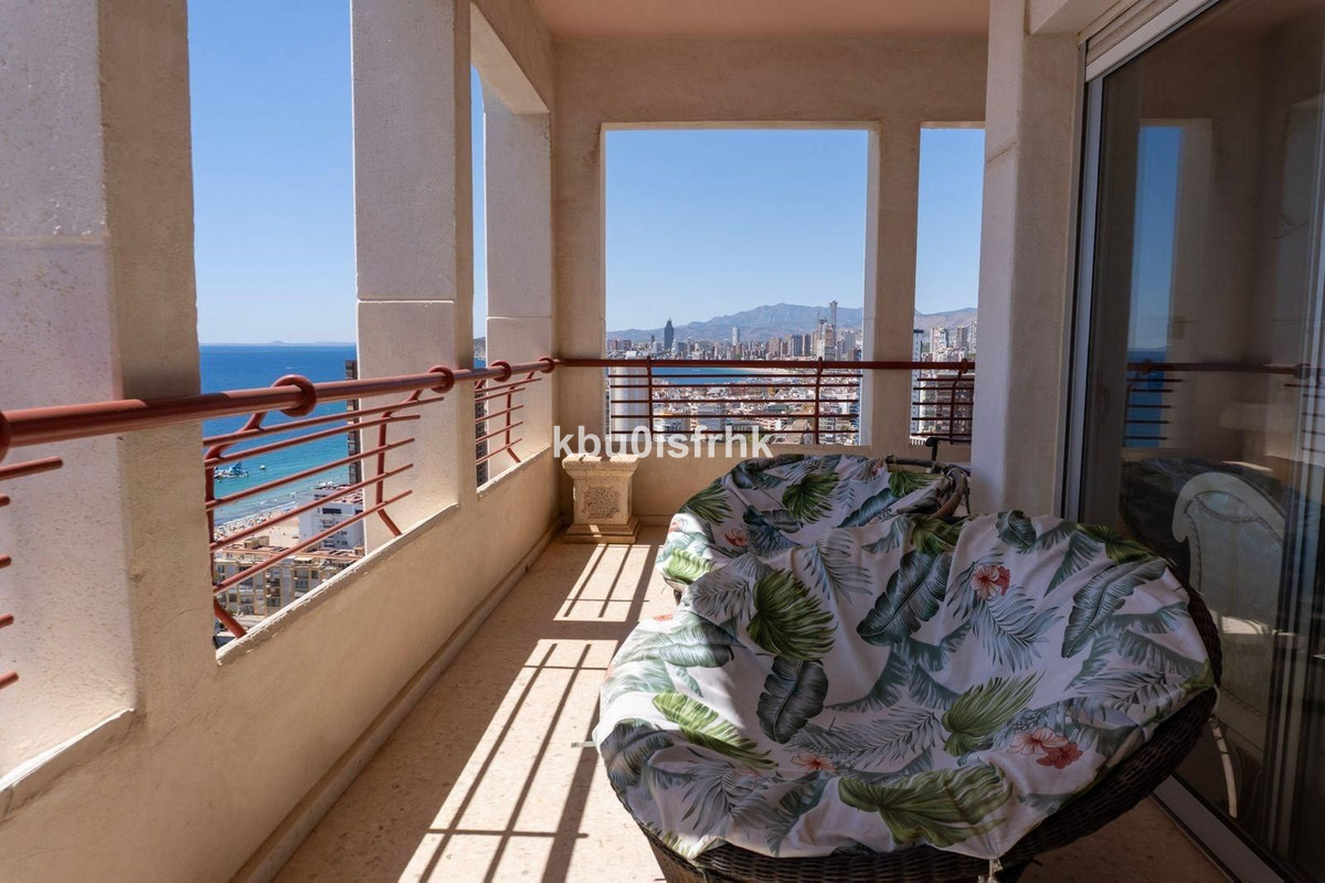 6 Bed Apartment for sale in Benidorm Costa Blanca, Alicante, Spain