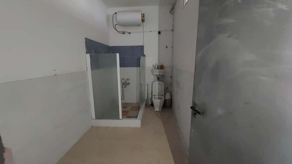 Se vende Local comercial  en Costa Del Sol, Málaga, España