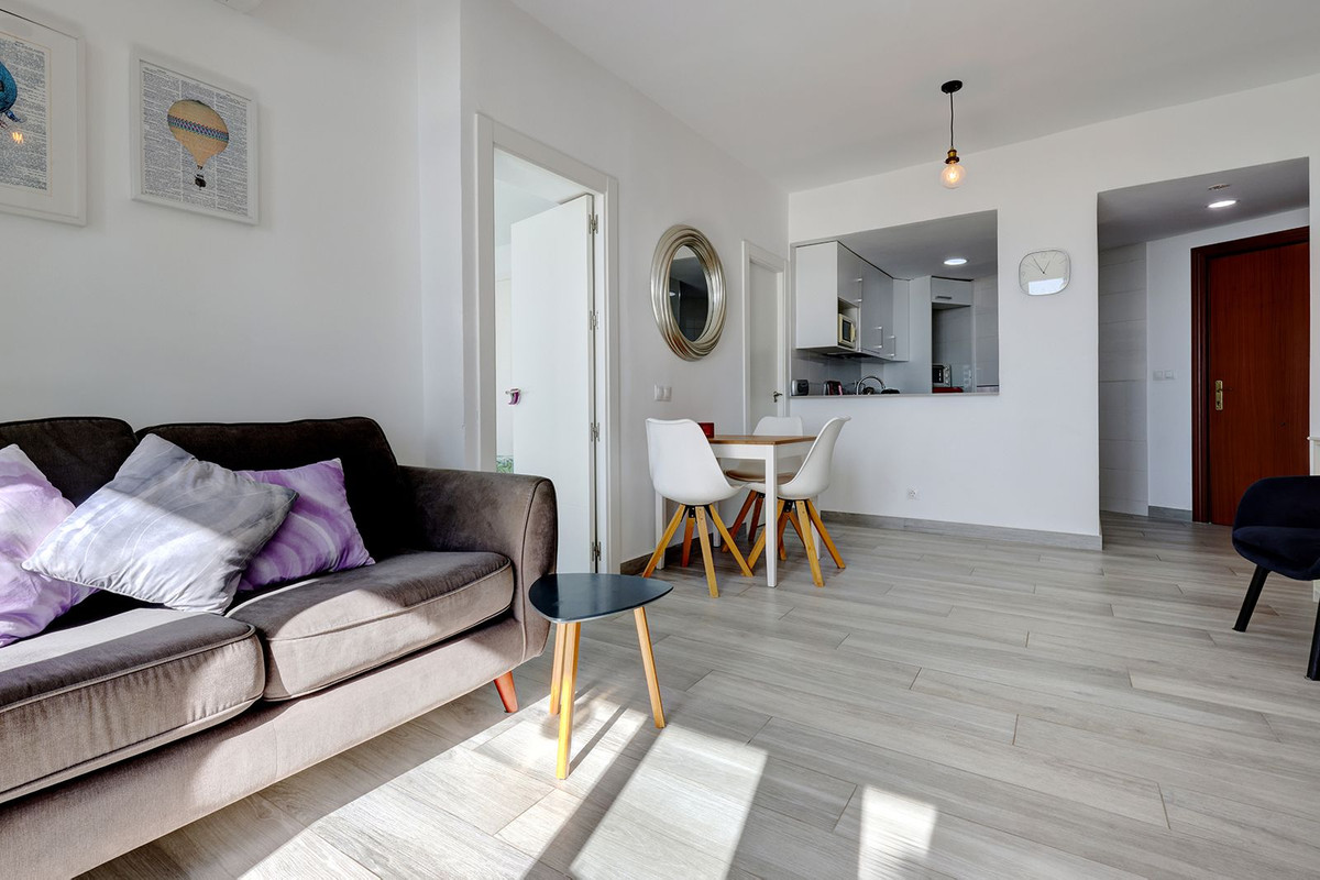 1 Bed Apartment for sale in Benalmadena Costa Costa Del Sol, Málaga, Spain