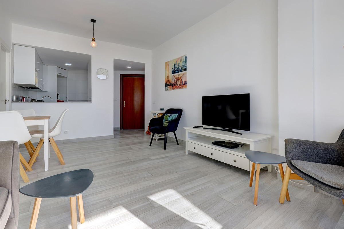 1 Bed Apartment for sale in Benalmadena Costa Costa Del Sol, Málaga, Spain