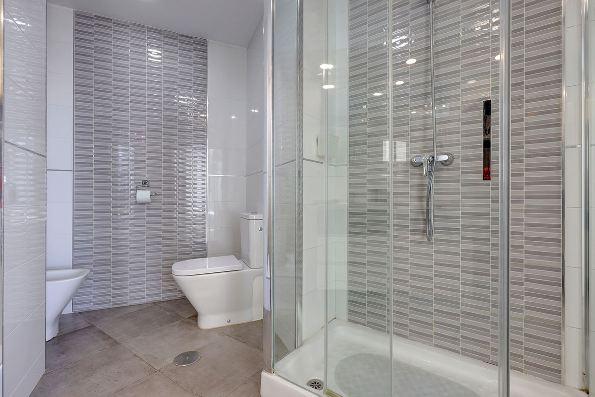 1 Bed Apartment for sale in Benalmadena Costa Costa Del Sol, Málaga, Spain
