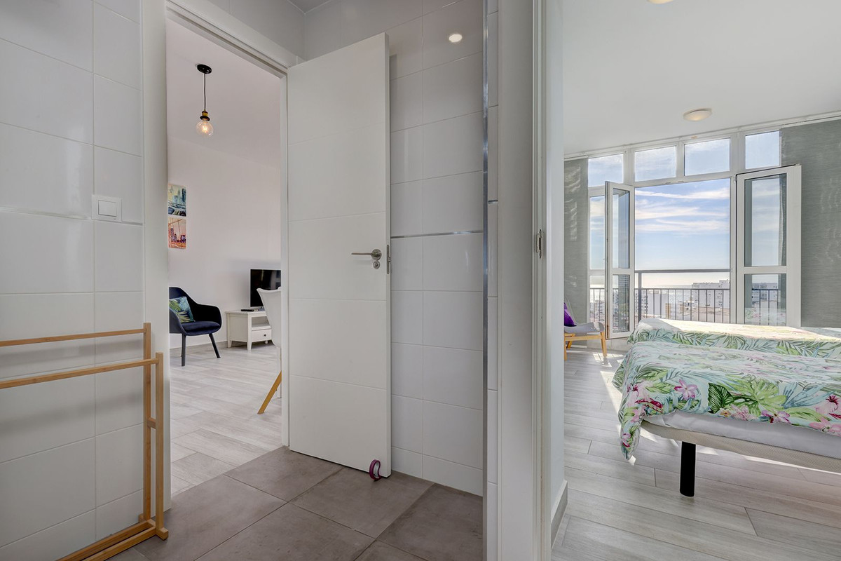 1 Bed Apartment for sale in Benalmadena Costa Costa Del Sol, Málaga, Spain