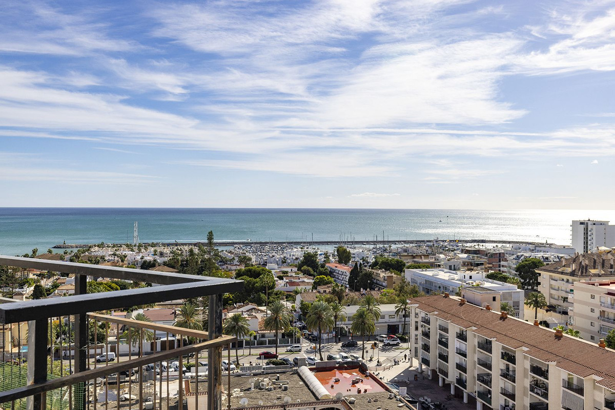 1 Bed Apartment for sale in Benalmadena Costa Costa Del Sol, Málaga, Spain