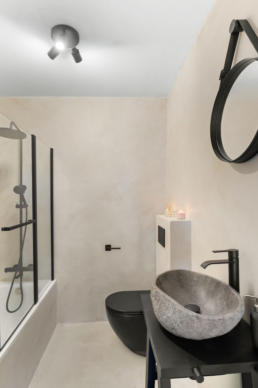 2 Bed Apartment for sale in Calahonda Costa Del Sol, Málaga, Spain