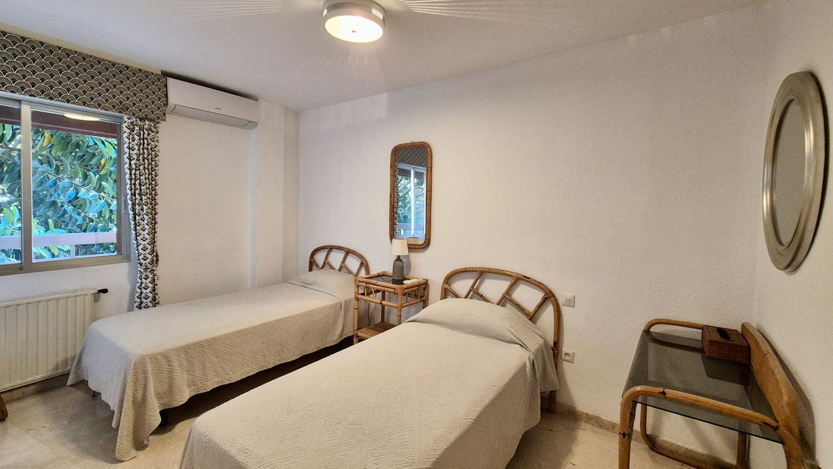 3 Bed Apartment for sale in Marbella Costa Del Sol, Málaga, Spain