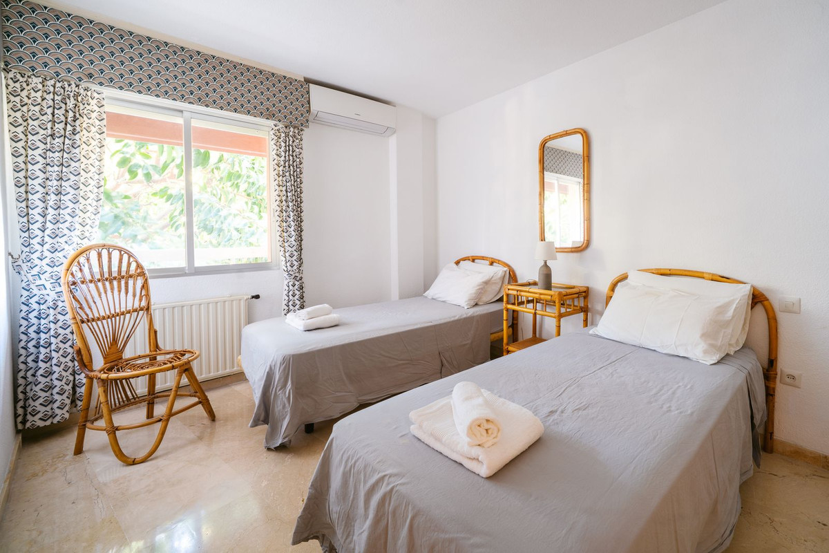 3 Bed Apartment for sale in Marbella Costa Del Sol, Málaga, Spain