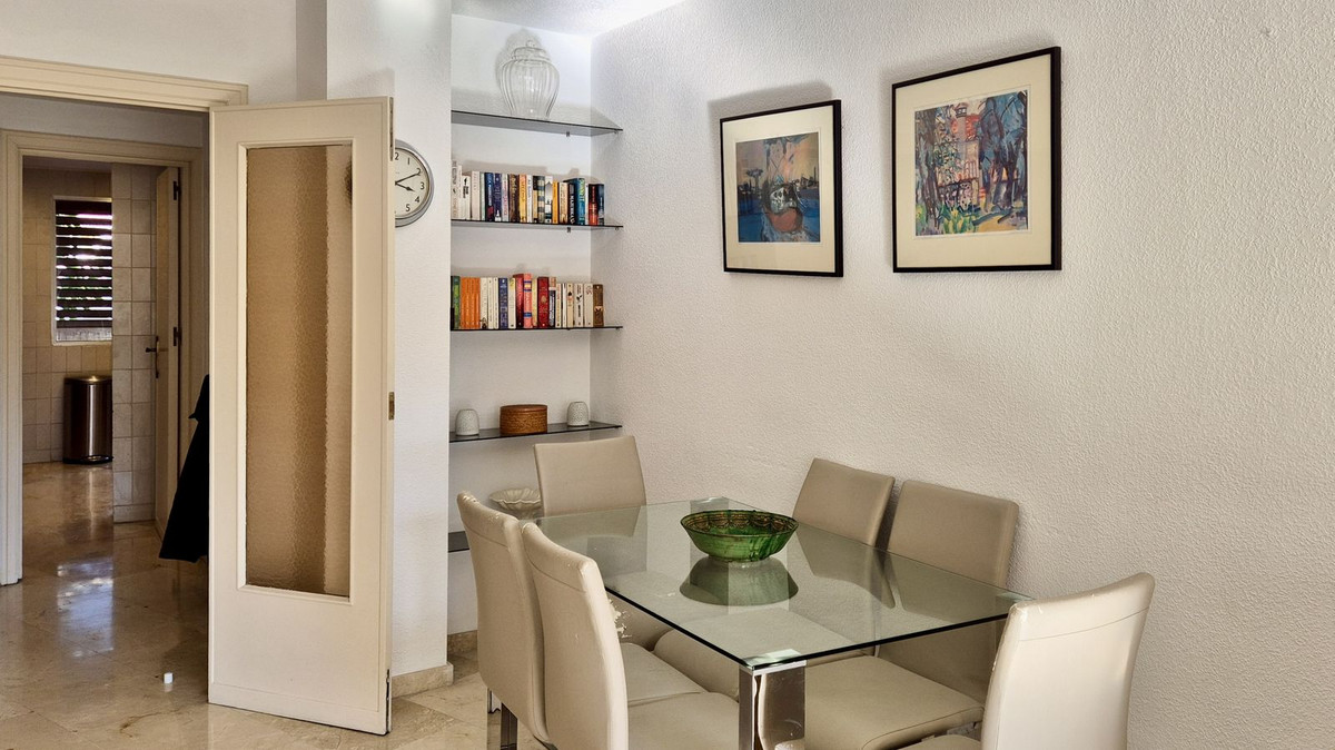 3 Bed Apartment for sale in Marbella Costa Del Sol, Málaga, Spain
