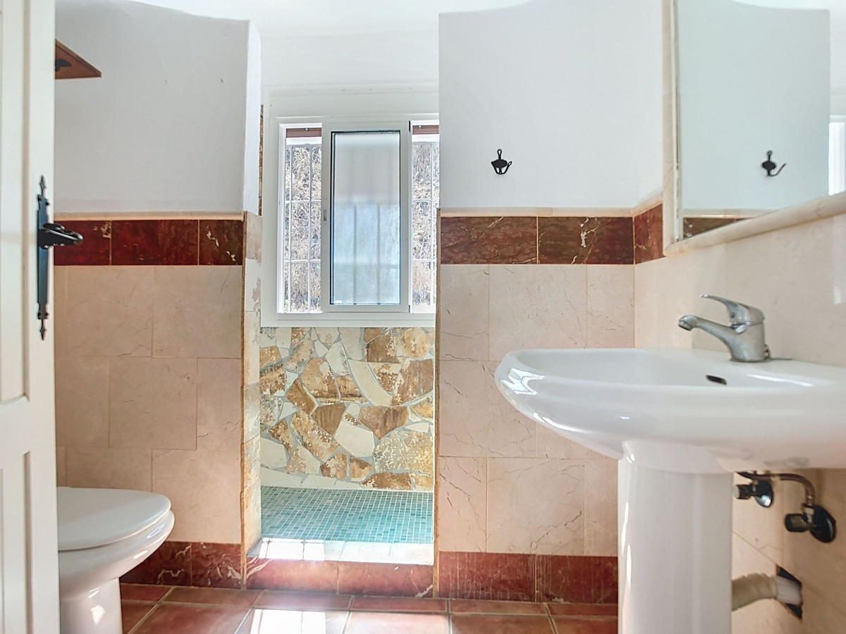 2 Bed Townhouse for sale in Coín Costa Del Sol, Málaga, Spain
