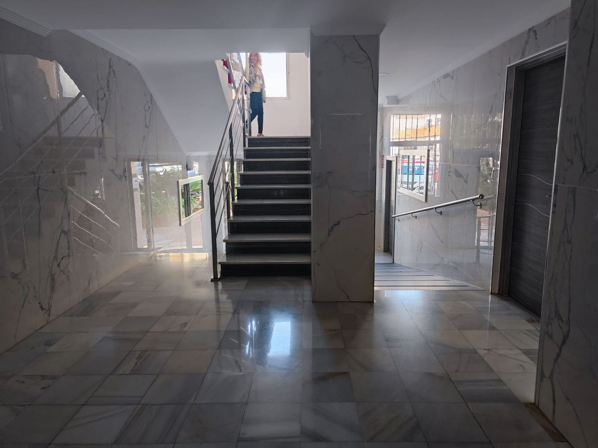 2 Bed Apartment for sale in San Pedro De Alcántara Costa Del Sol, Málaga, Spain