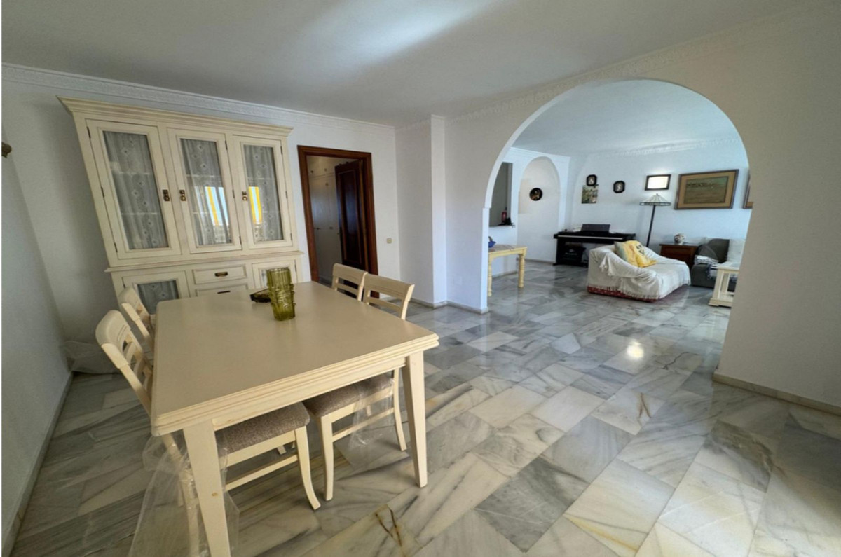 2 Bed Apartment for sale in Marbella Costa Del Sol, Málaga, Spain