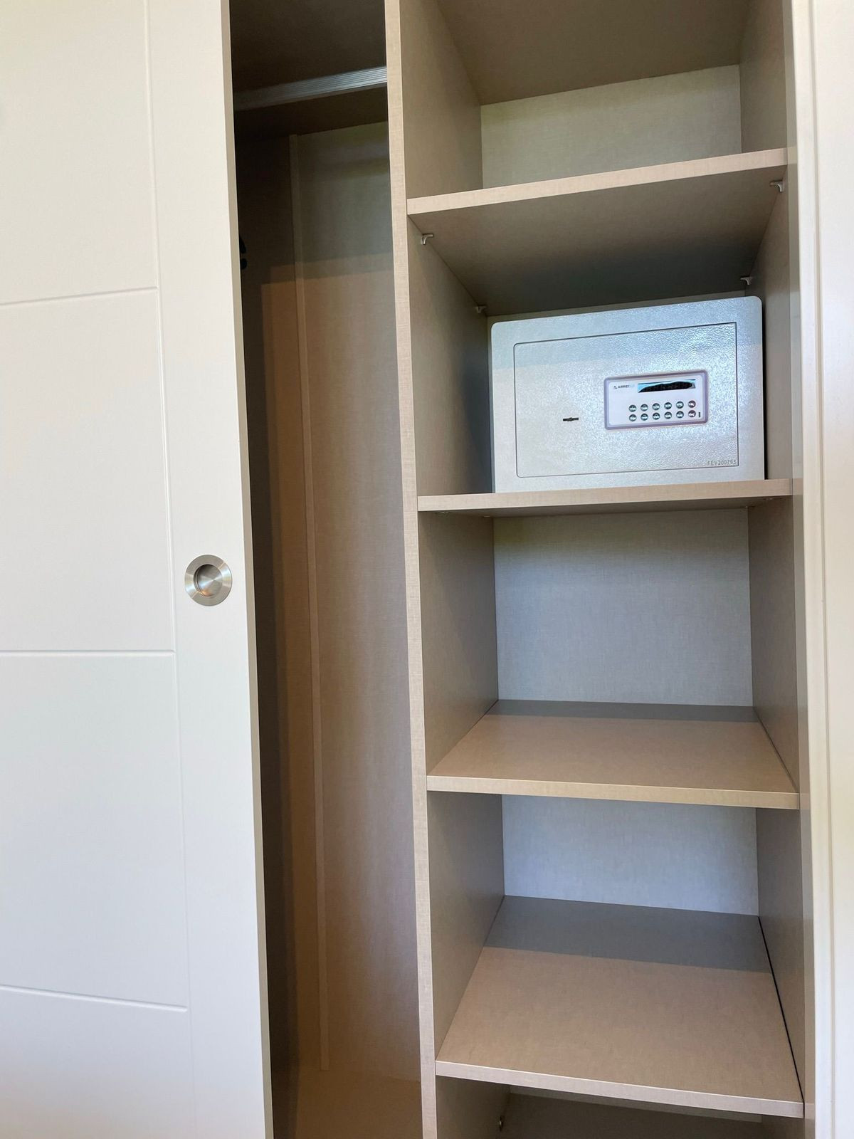 2 Bed Apartment for sale in Atalaya Costa Del Sol, Málaga, Spain