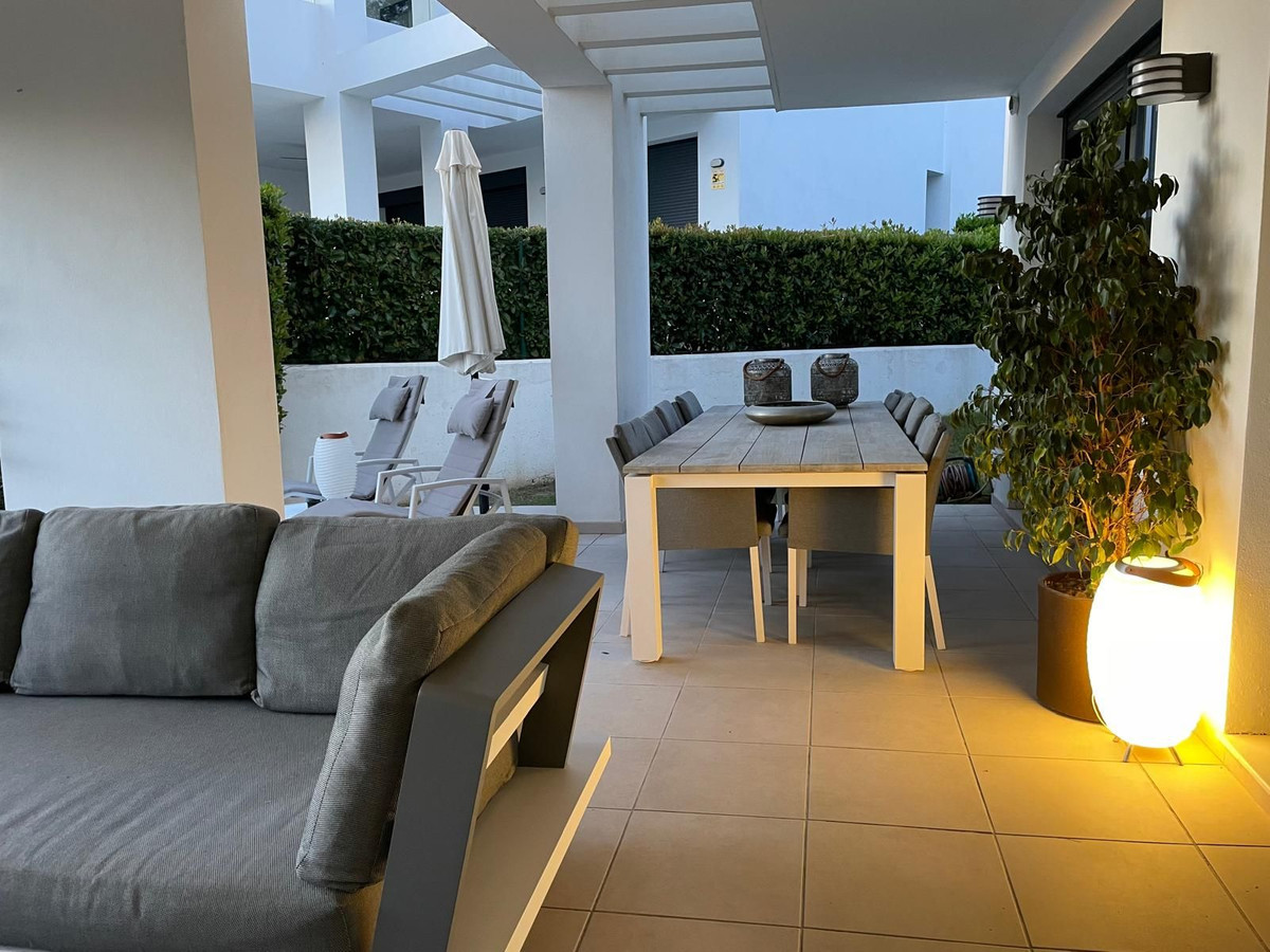 2 Bed Apartment for sale in Atalaya Costa Del Sol, Málaga, Spain